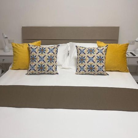 City Home 77 Napoli Eksteriør bilde